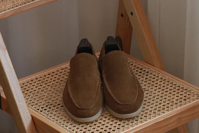 LUNOR SUEDE LOAFER