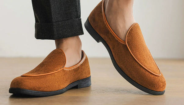 ALMAREN SUEDE LOAFER